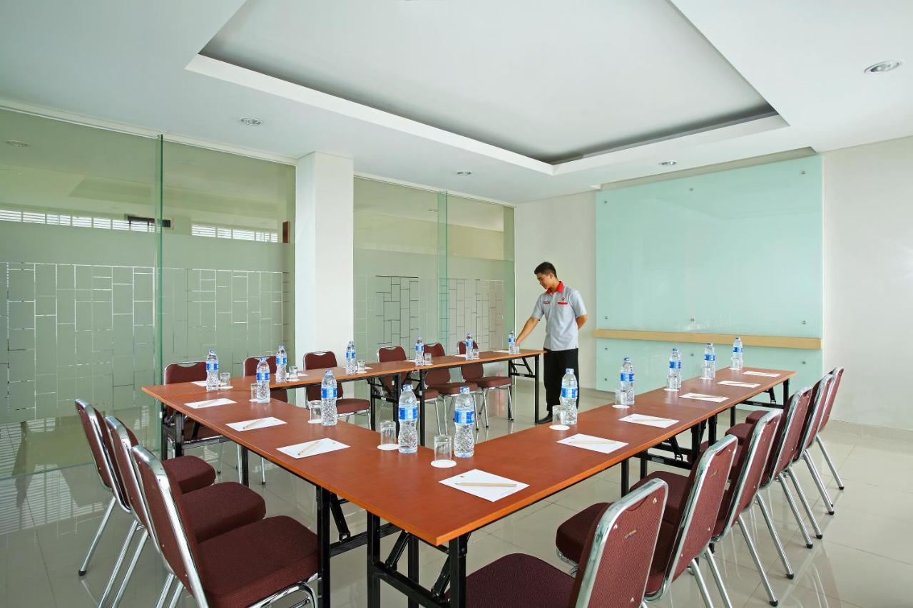 Amaris Hotel Bekasi Barat Dış mekan fotoğraf