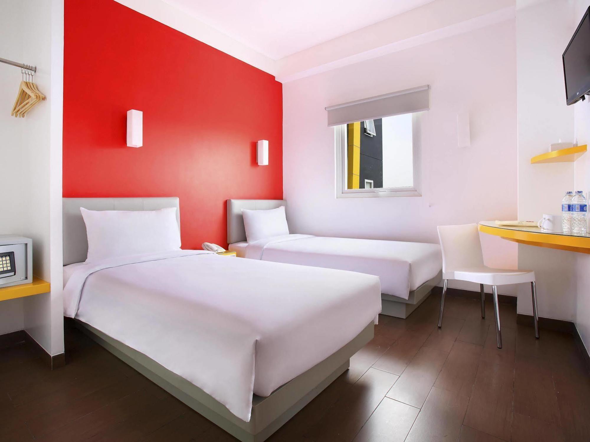 Amaris Hotel Bekasi Barat Dış mekan fotoğraf